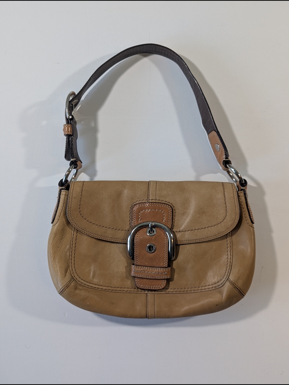 Coach F13105 British Tan Soho Leather w/Buckle Shoulder Bag Y2k